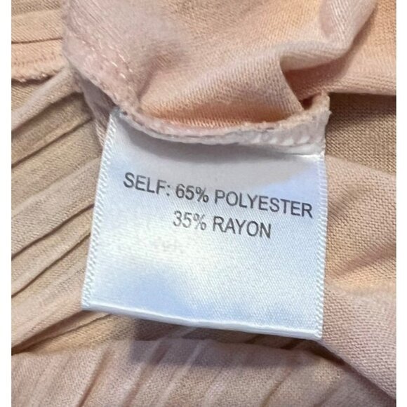 Rose & Olive women's pink sleeveless top size Large, pleated hem - Picture 8 of 8